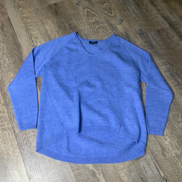 Lord & Taylor Sweaters - Lord & Taylor Womens Merino Wool Sweater Size  Medium Blue Long Sleeves Pullover